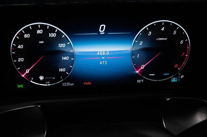 Certified 2026 Mercedes-Benz GLB 250 4MATIC image 32