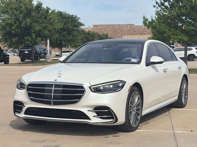 Used 2022 Mercedes-Benz S 580 4MATIC Sedan image 3
