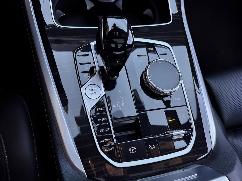 Used 2023 BMW X5 xDrive45e image 18