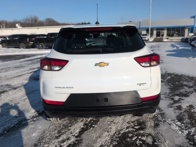 Used 2023 Chevrolet TrailBlazer LS FWD image 6