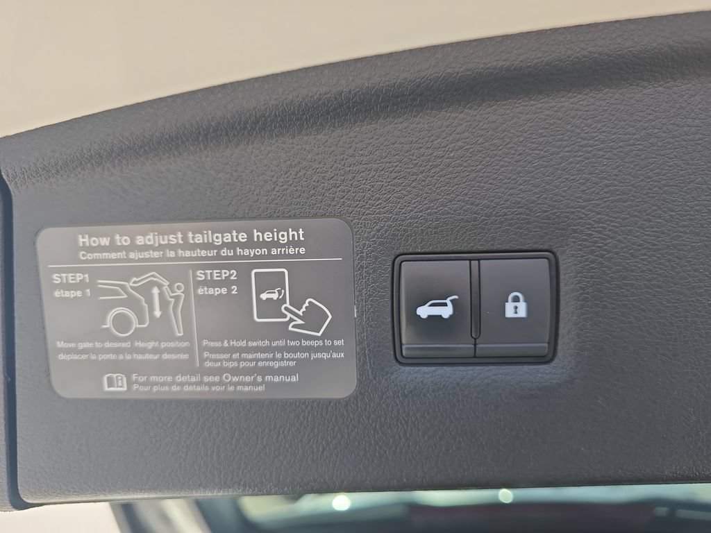 Used 2023 INFINITI QX55 Luxe w/ Cargo Package AWD/4WD image 15
