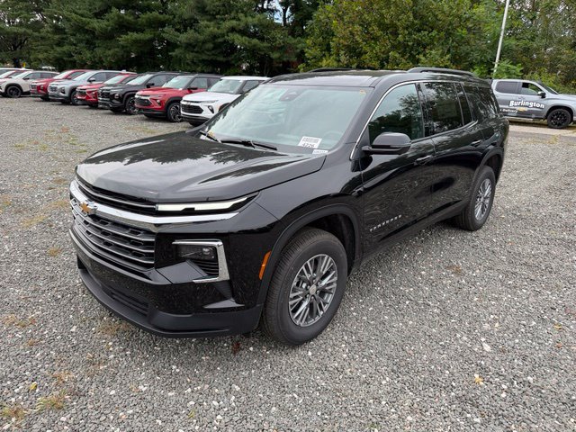 New 2027 Chevrolet Traverse LT w/ Driver Confidence Package FWD image 4