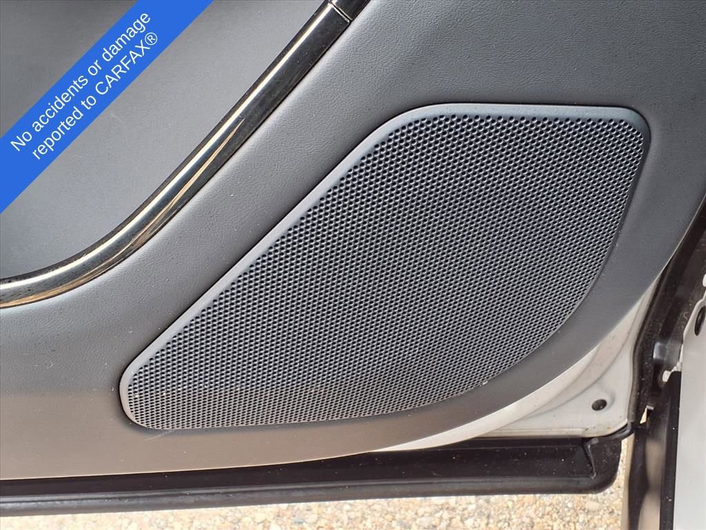 Used 2025 Land Rover Range Rover Sport SE image 17