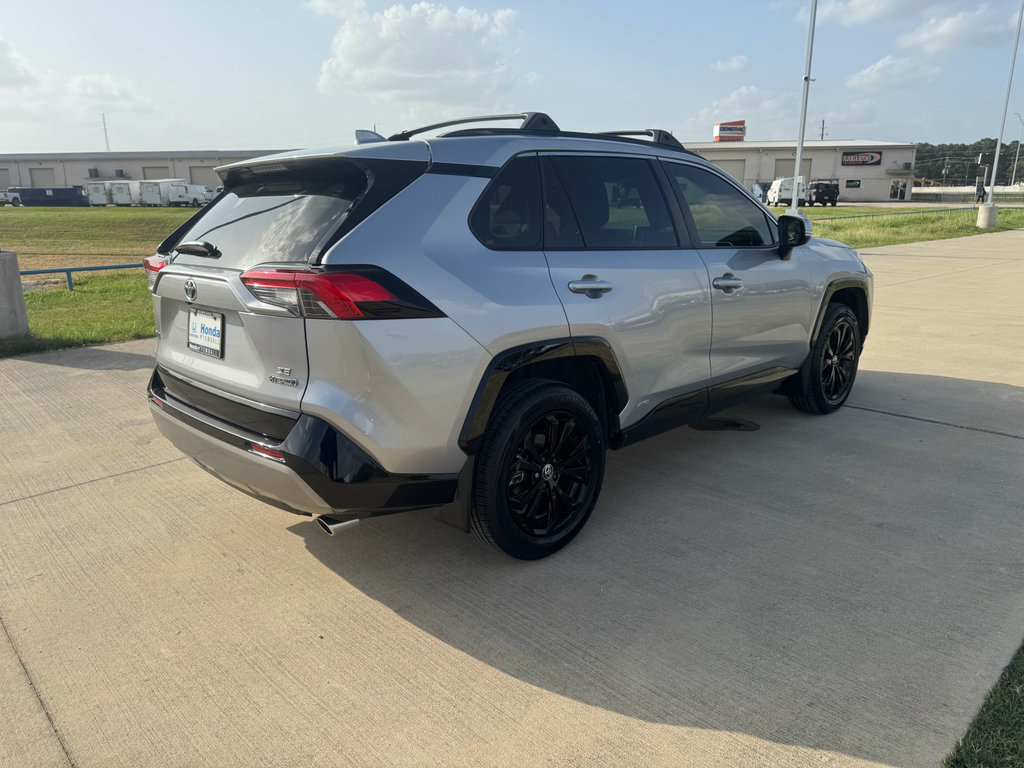 Used 2023 Toyota RAV4 SE w/ Convenience Package AWD/4WD image 8