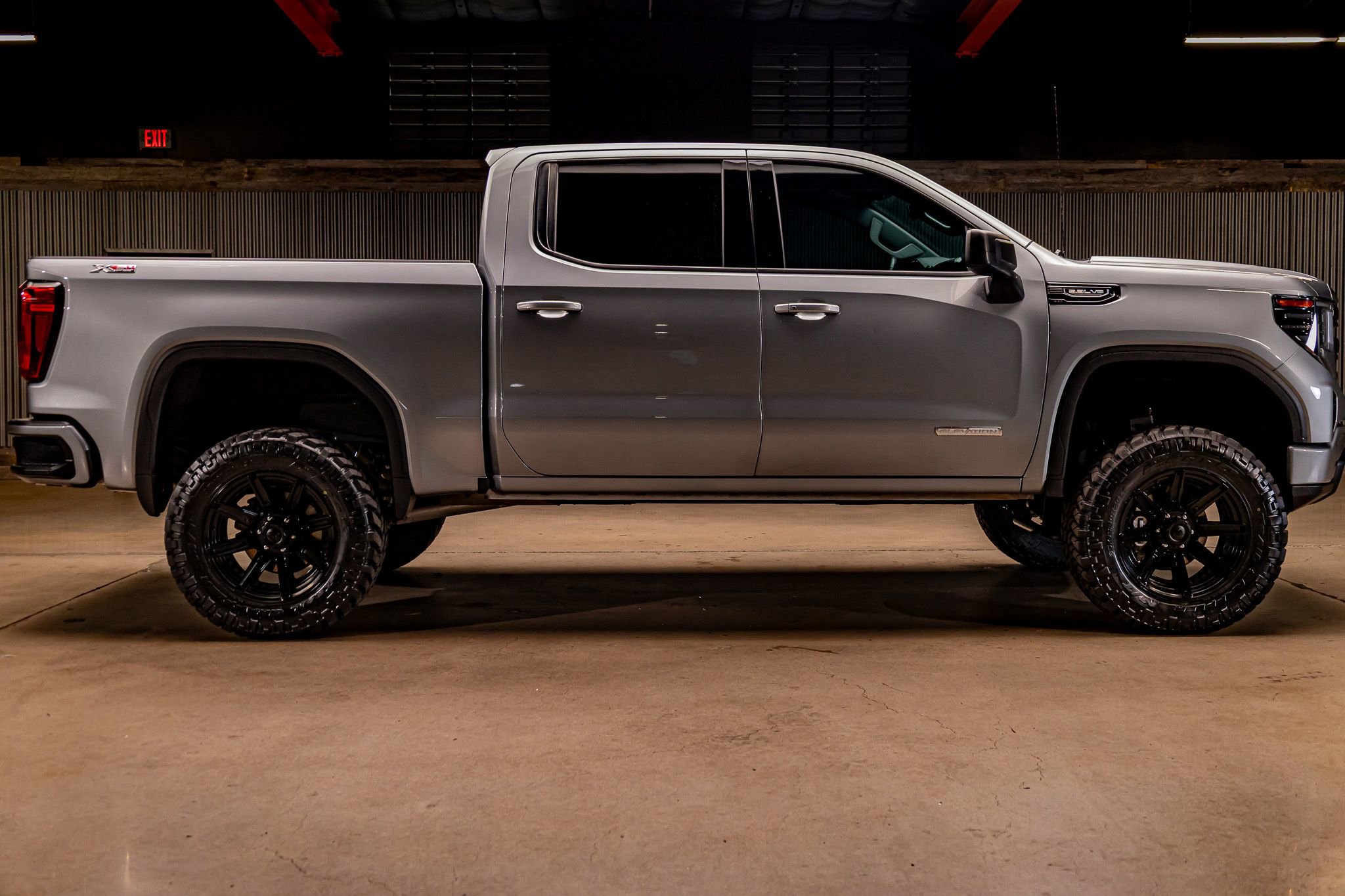 Used 2023 GMC Sierra 1500 Elevation w/ X31 Off-Road Package image 11