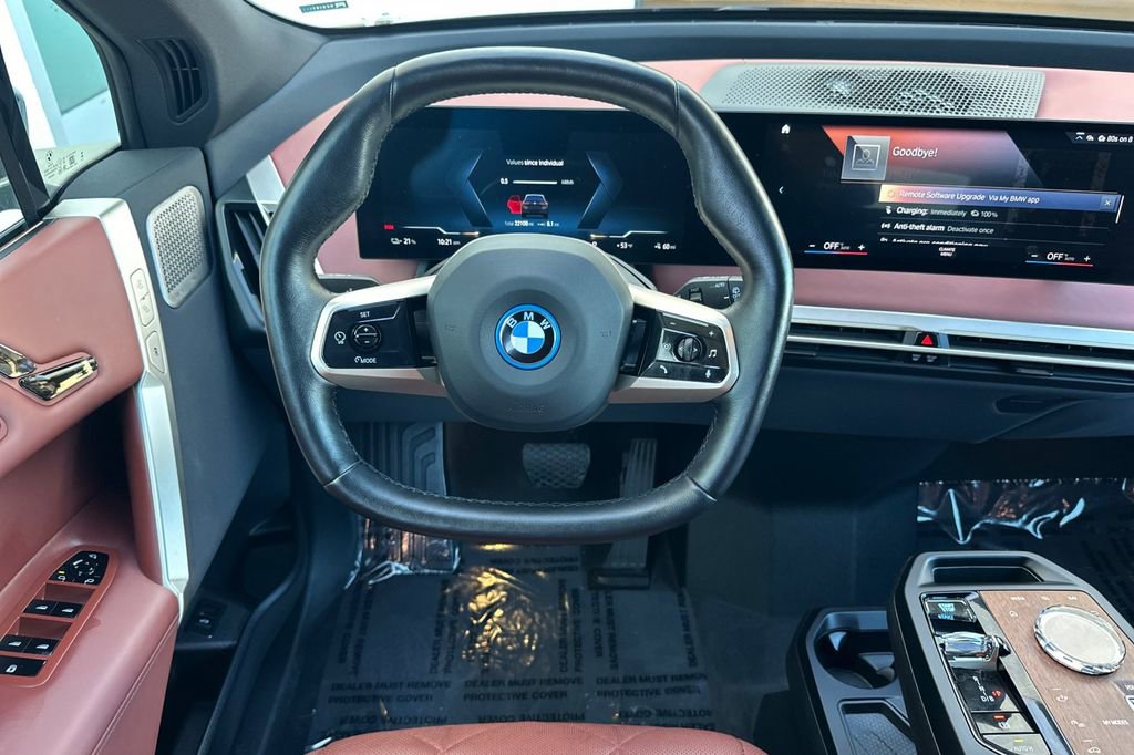 Used 2023 BMW iX M60 image 15