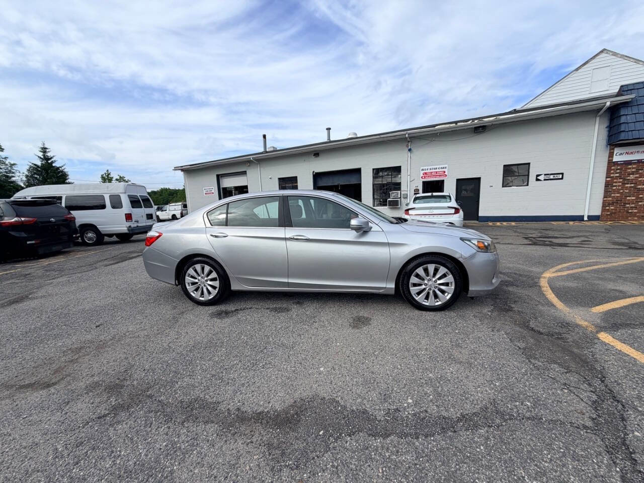 Used 2014 Honda Accord EX image 24