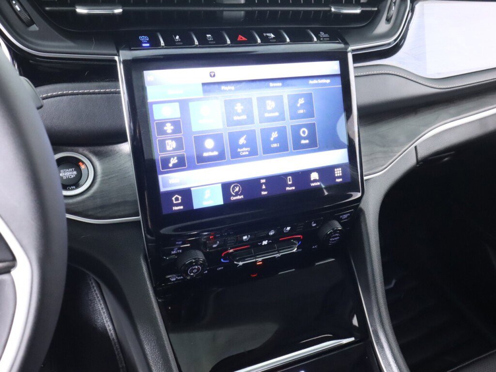 Used 2023 Jeep Grand Cherokee 30th Anniversary image 15