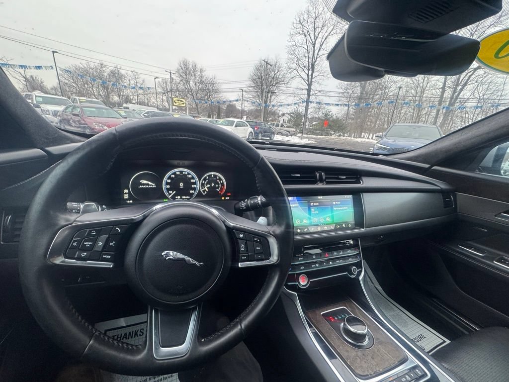 Used 2020 Jaguar XF Checkered Flag AWD/4WD image 39