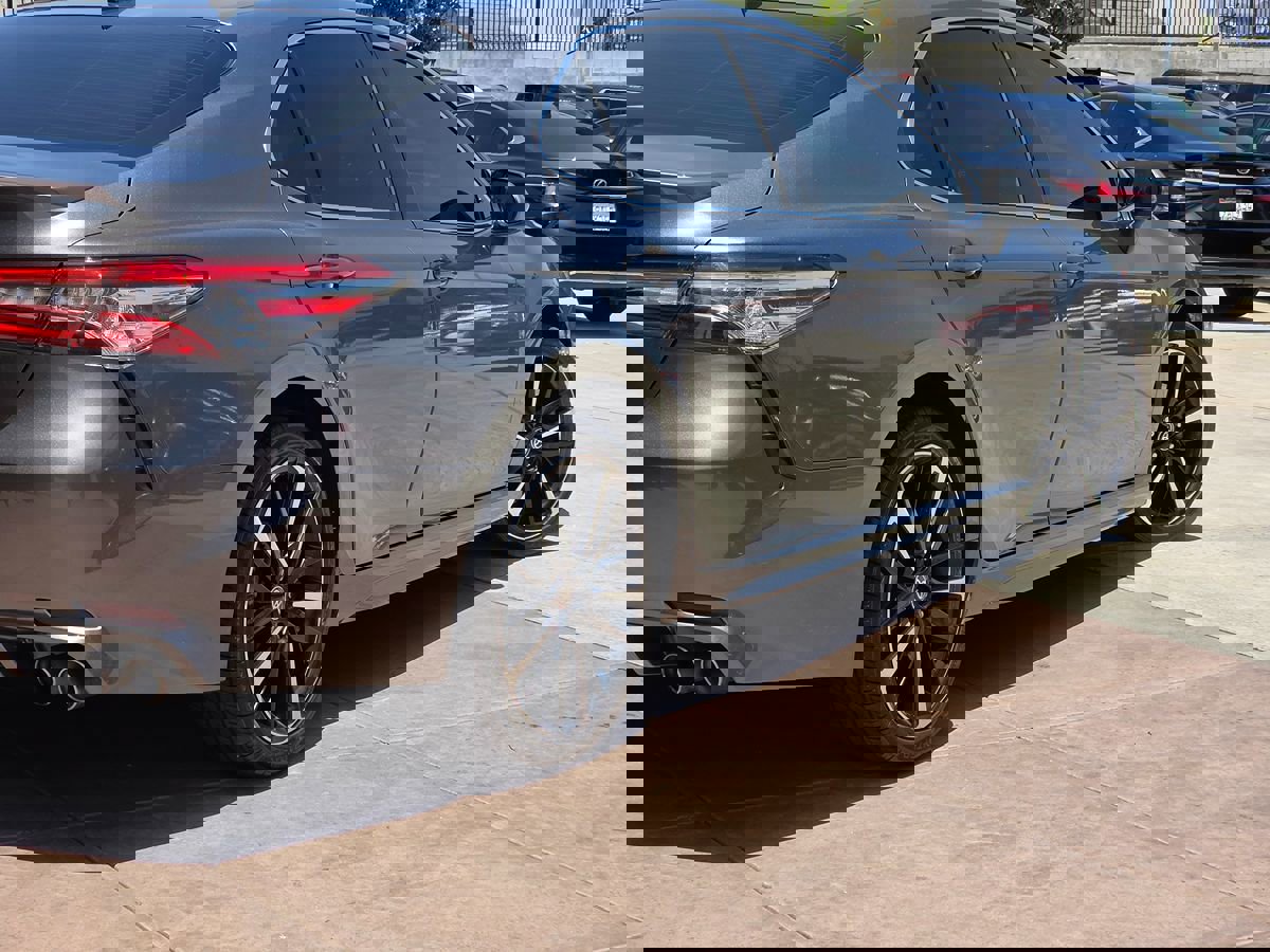 Used 2020 Toyota Camry XSE image 11