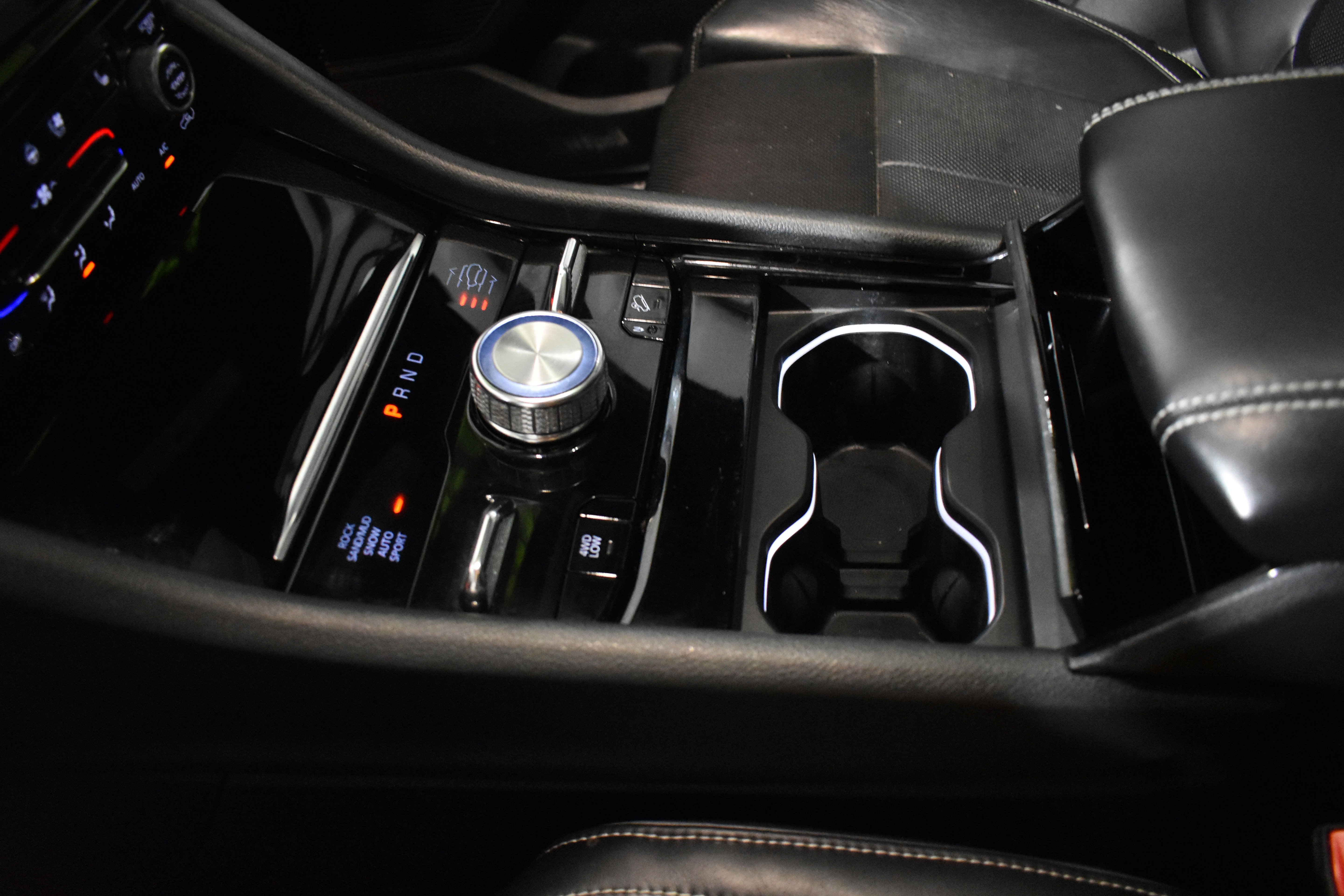 Used 2021 Jeep Grand Cherokee L Overland w/ Luxury Tech Group IV image 24