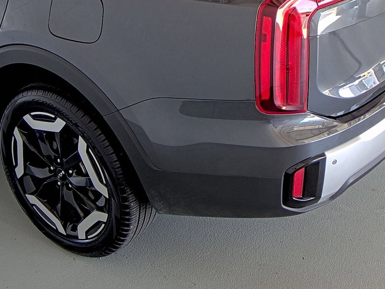 Used 2024 Kia Telluride S w/ S Sunroof Package image 9