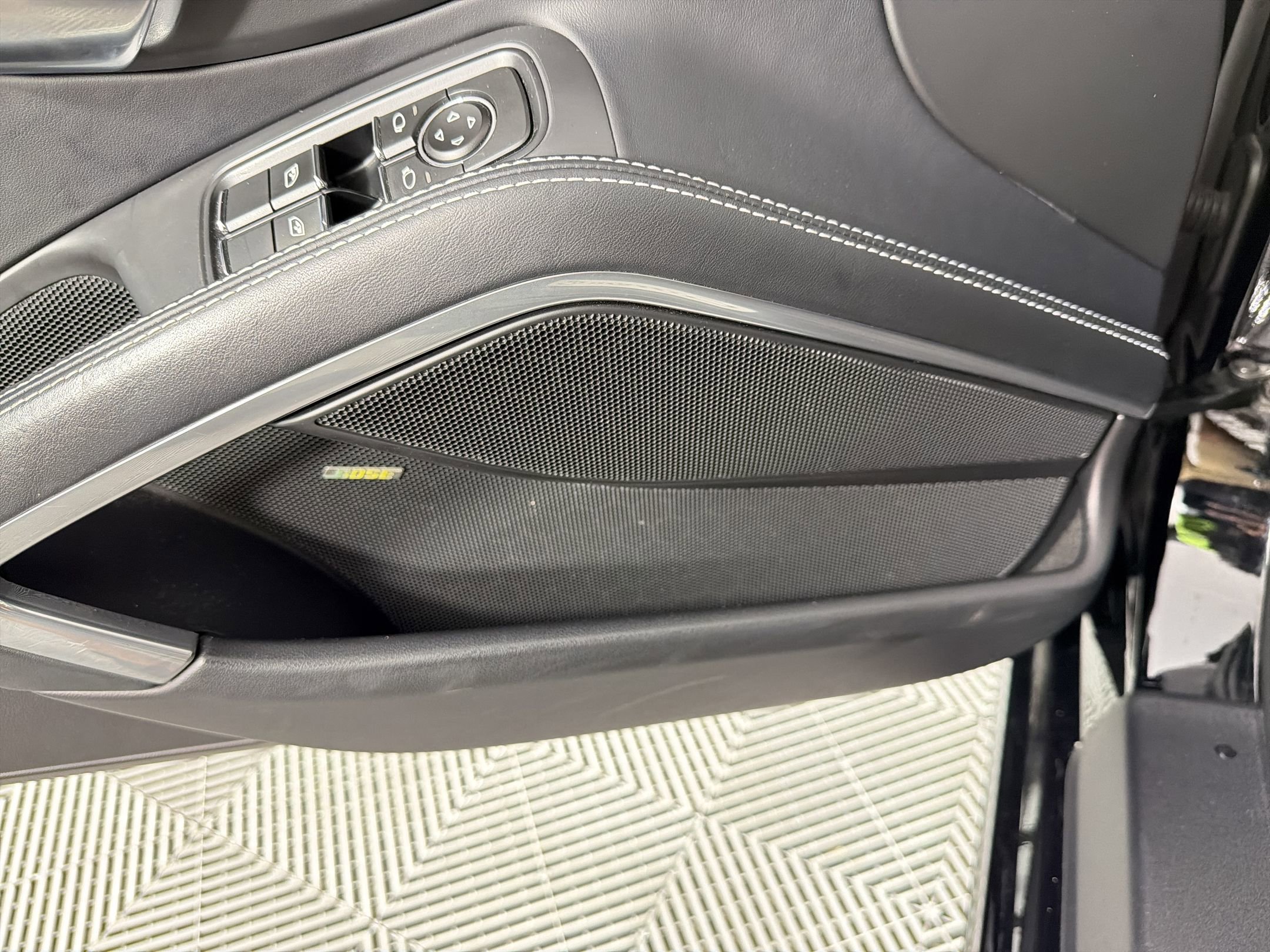 Certified 2015 Porsche 911 Carrera 4S AWD/4WD image 20