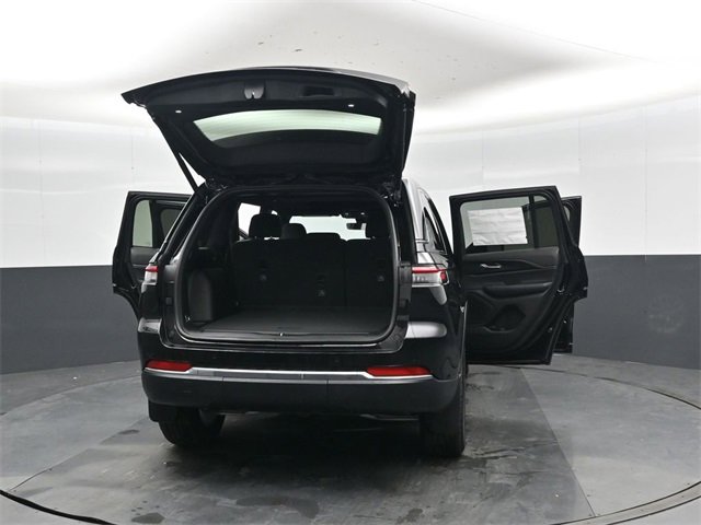 New 2025 Jeep Grand Cherokee Laredo X w/ Luxury Tech Group I image 48