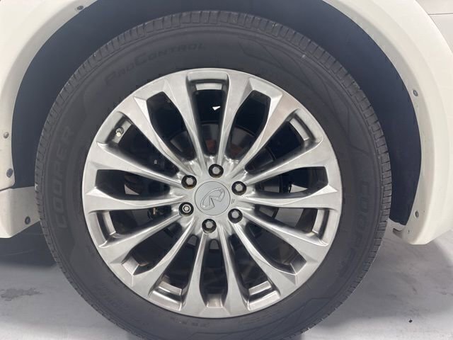 Used 2015 INFINITI QX80 4WD w/ 22" Wheel Package image 9