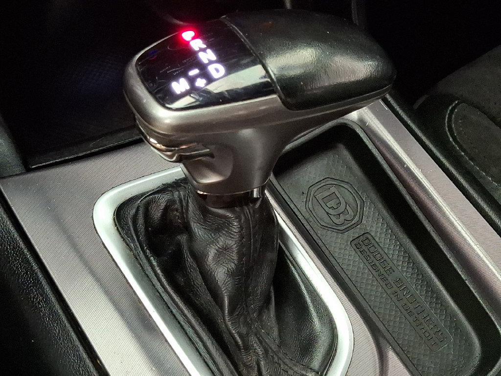 Used 2019 Dodge Charger R/T w/ Plus Group RWD image 17