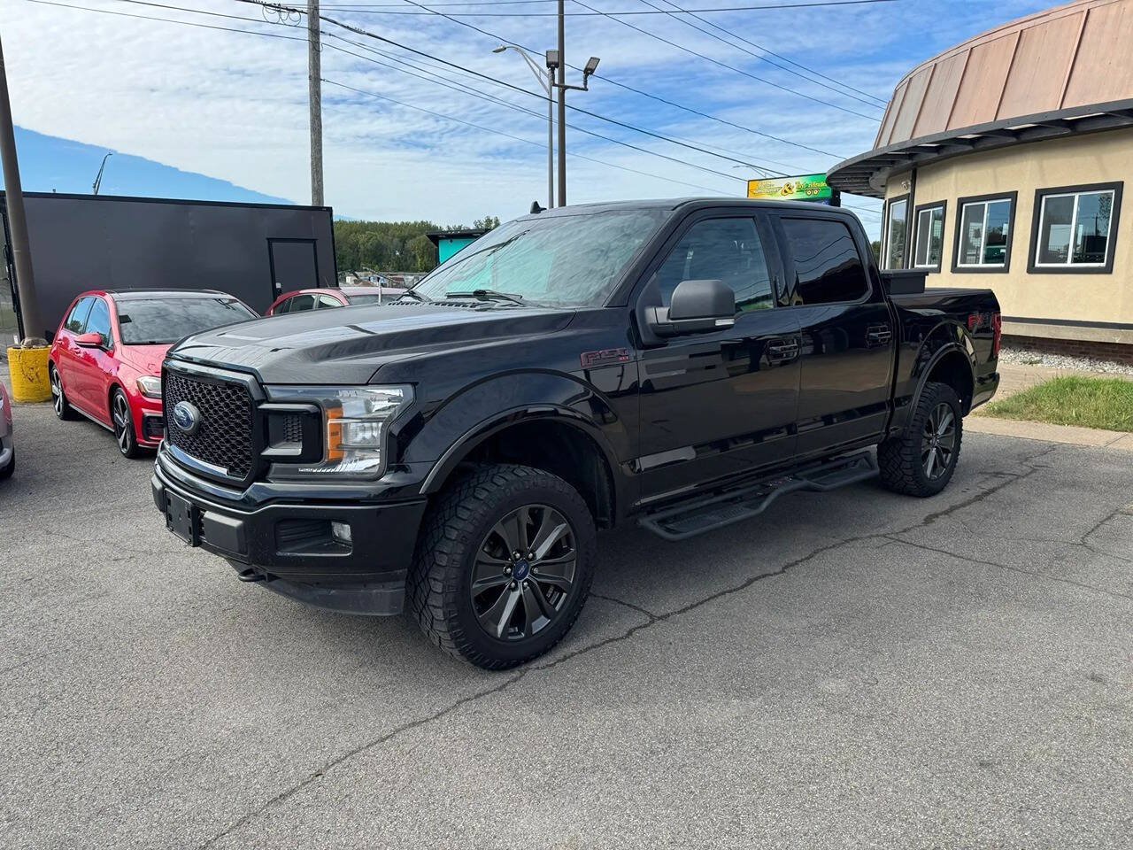 Used 2018 Ford F150 XLT w/ Equipment Group 302A Luxury AWD/4WD image 3
