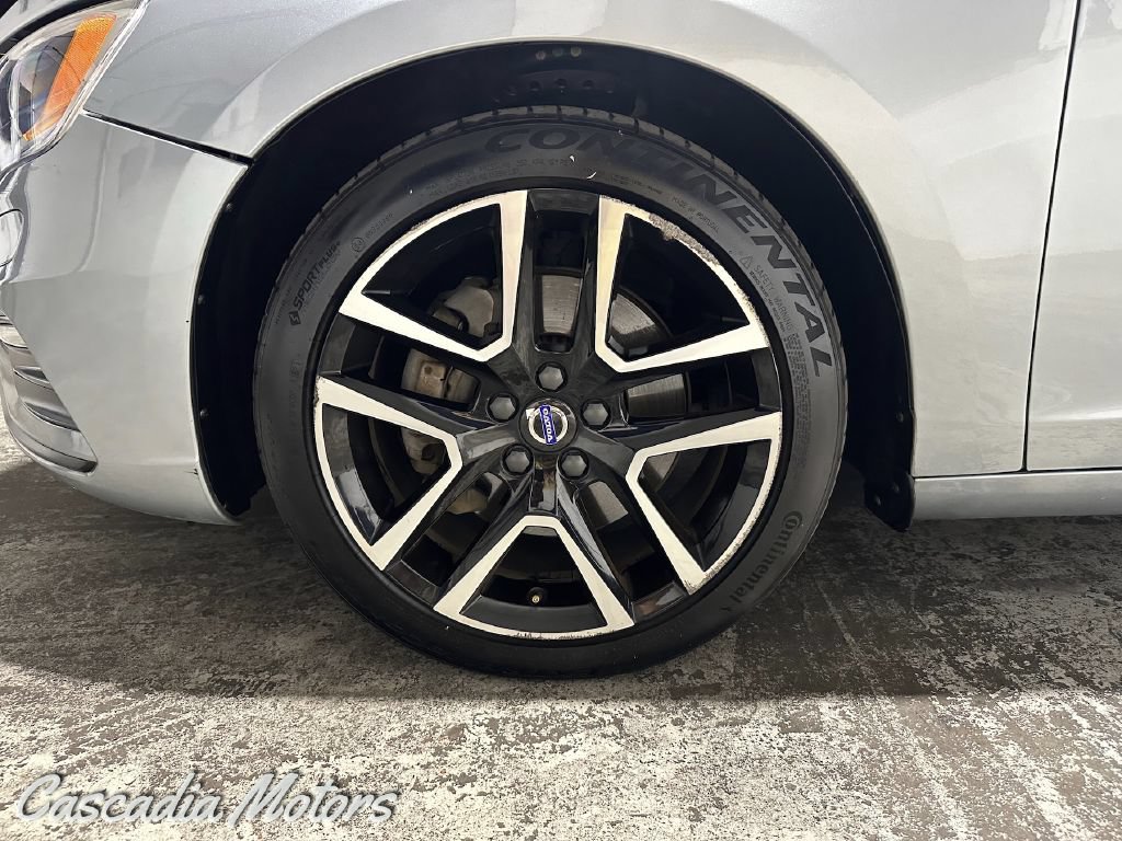 Used 2018 Volvo V60 T5 Dynamic w/ Vision Package AWD/4WD image 30