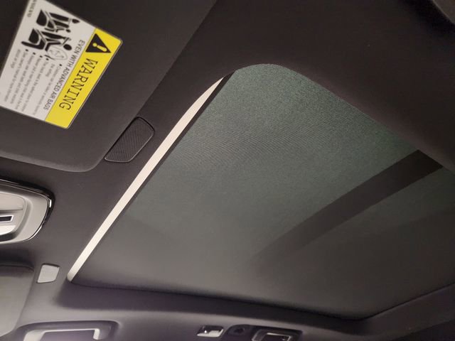 New 2025 Volvo XC90 T8 Core image 26