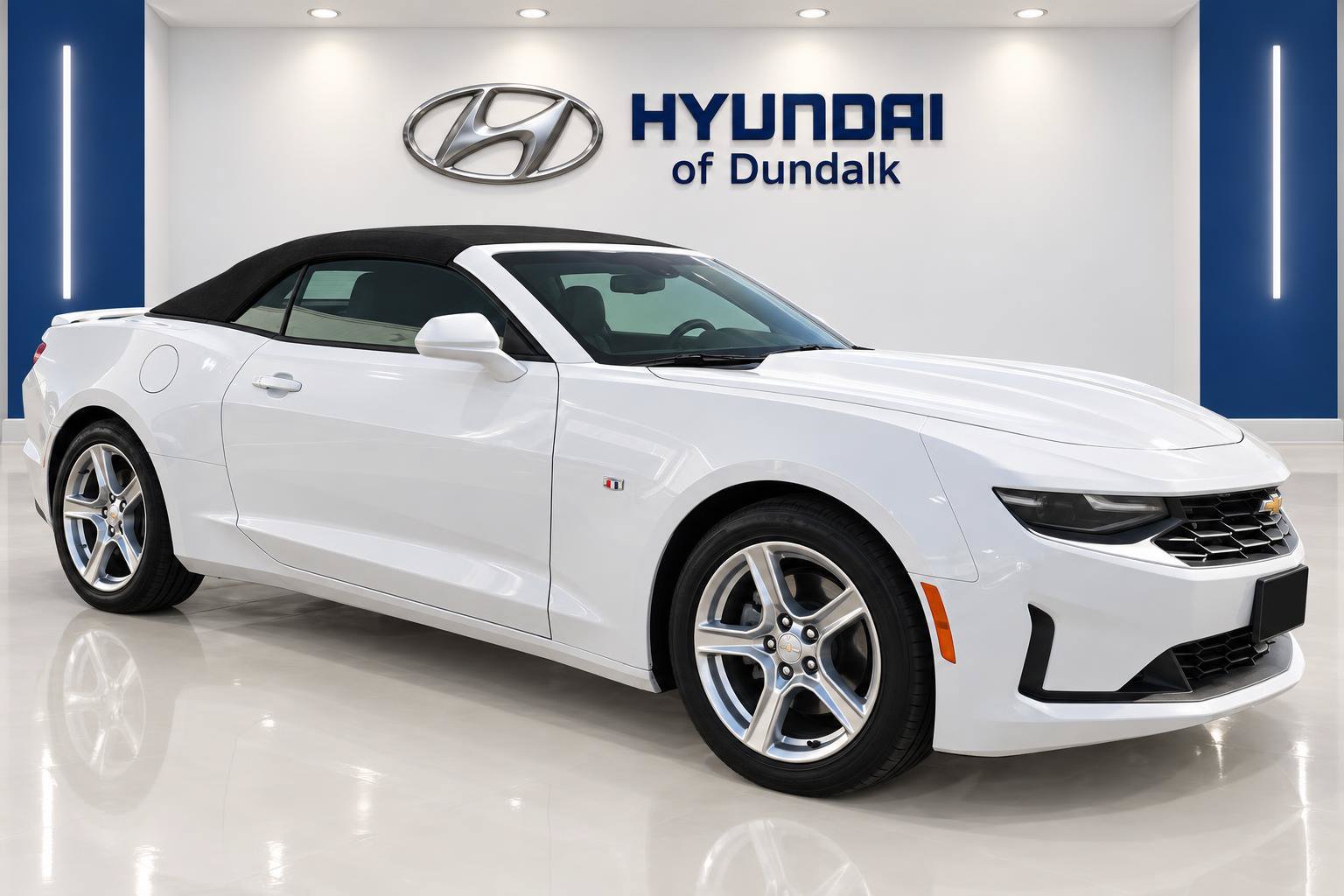 Used 2023 Chevrolet Camaro LT RWD image 1
