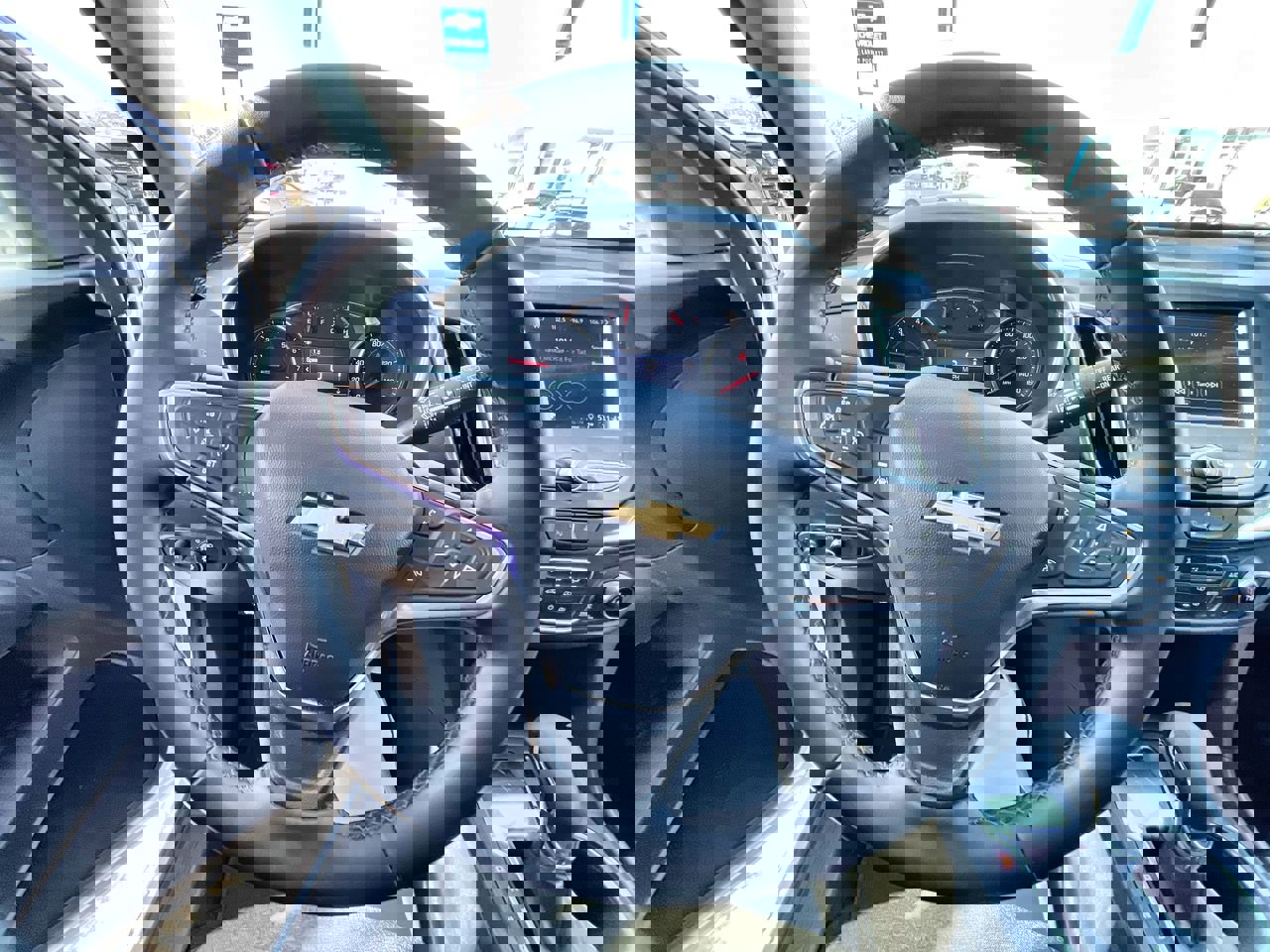 Used 2024 Chevrolet Equinox LT image 11