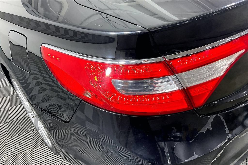 Used 2015 Hyundai Azera Limited FWD image 40