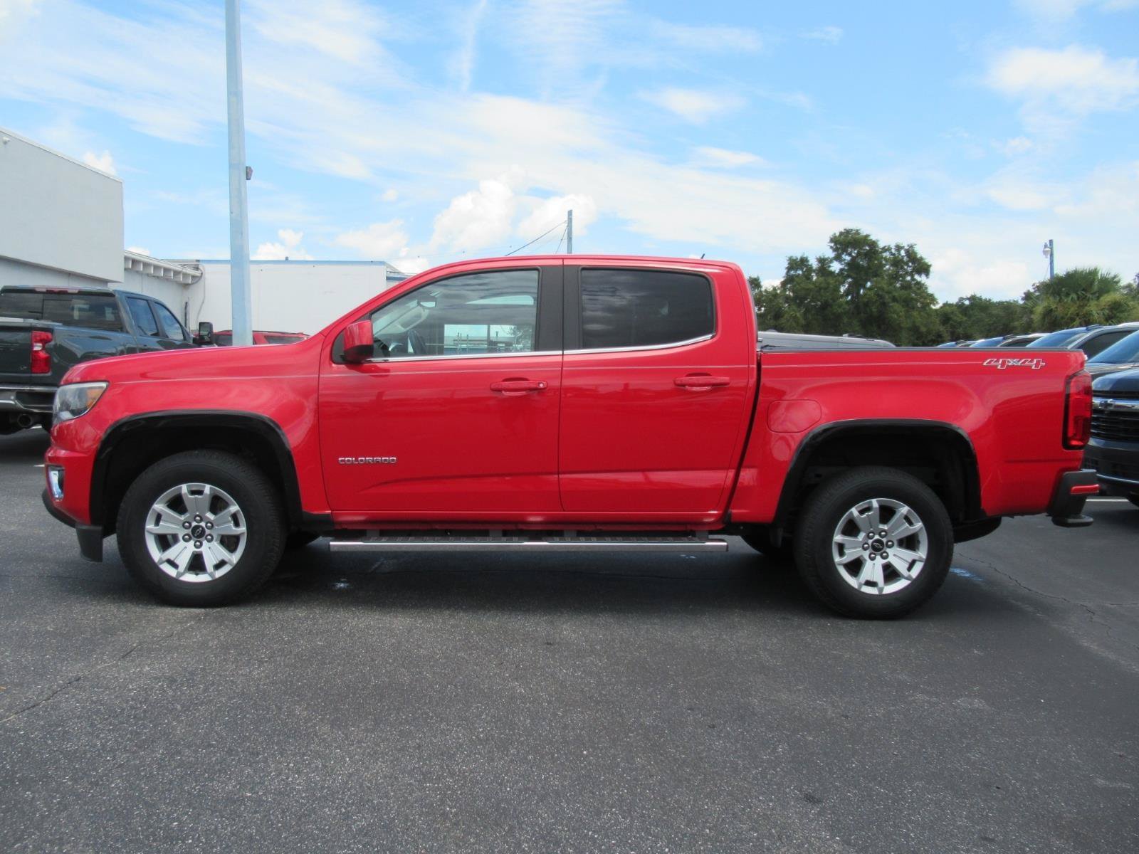 Used 2020 Chevrolet Colorado LT w/ LPO, Premium Interior Package AWD/4WD image 2
