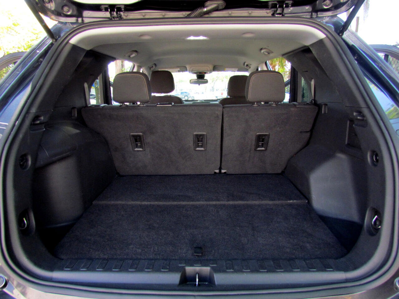 Used 2023 Chevrolet Equinox LT image 22