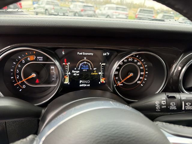 Used 2019 Jeep Wrangler Unlimited Sahara image 3