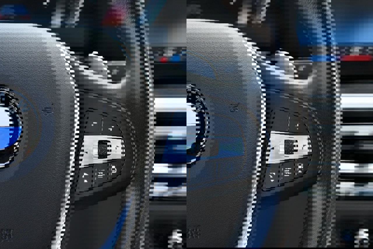 Used 2024 BMW 330i Sedan image 22