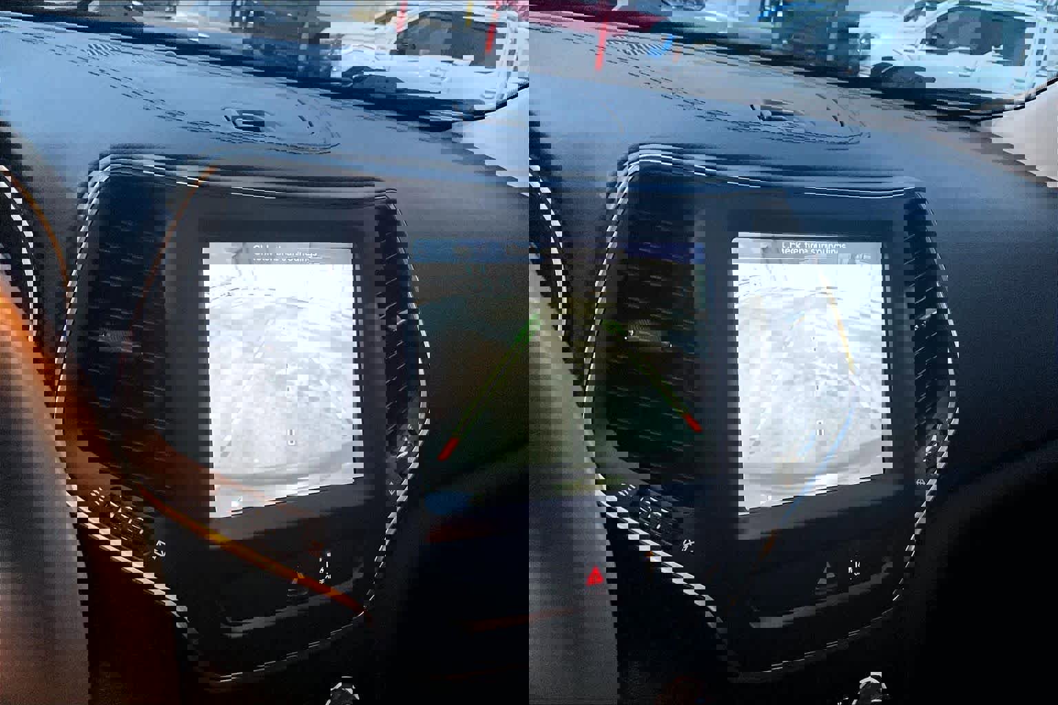 Used 2022 Jeep Cherokee Latitude Lux w/ Sun & Sound Group image 27