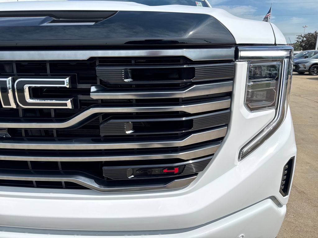 New 2026 GMC Sierra 1500 AT4 w/ AT4 Premium Package AWD/4WD image 4