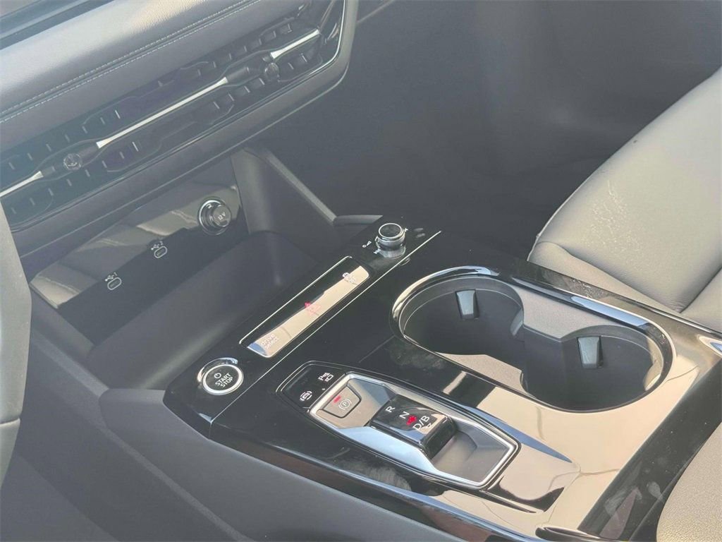 New 2025 Audi A6 e-tron Premium image 17
