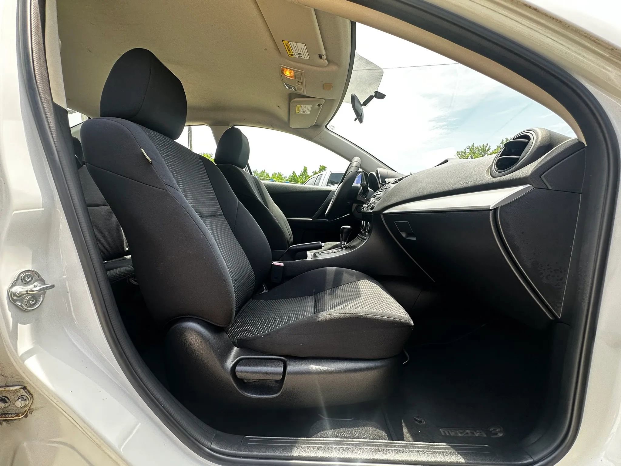 Used 2013 MAZDA MAZDA3 i Touring FWD image 35