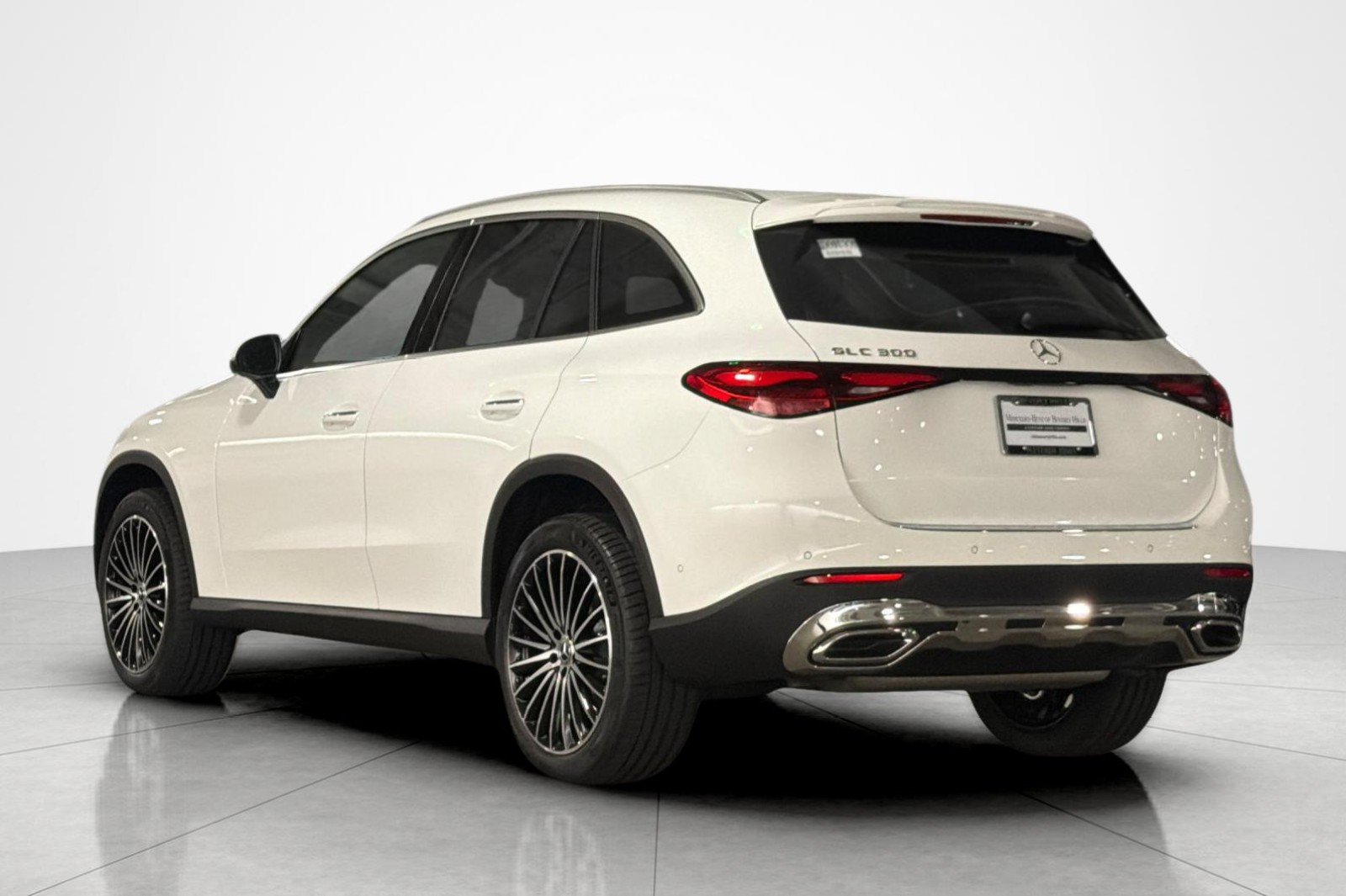 New 2027 Mercedes-Benz GLC 300 image 3