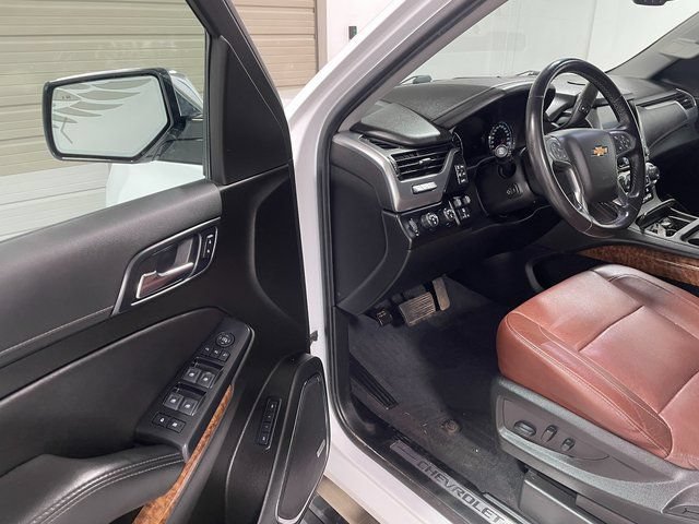 Used 2020 Chevrolet Suburban Premier w/ Premier Plus Edition AWD/4WD image 10