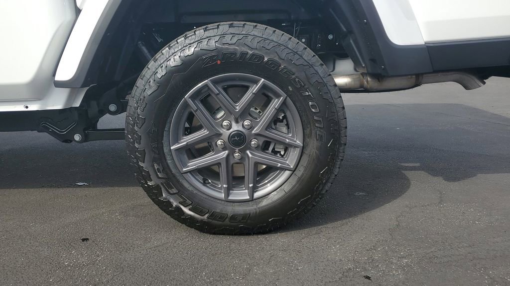New 2026 Jeep Gladiator Sport image 6