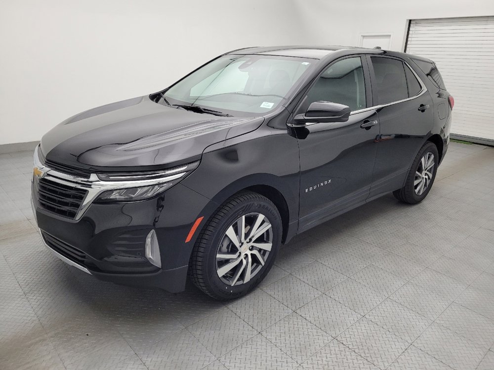 Used 2024 Chevrolet Equinox LT w/ LPO, Floor Liner Package FWD image 2