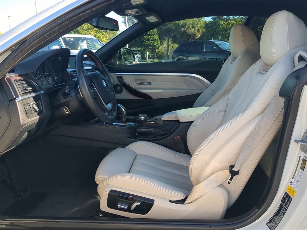 Used 2016 BMW 428i xDrive Convertible image 16