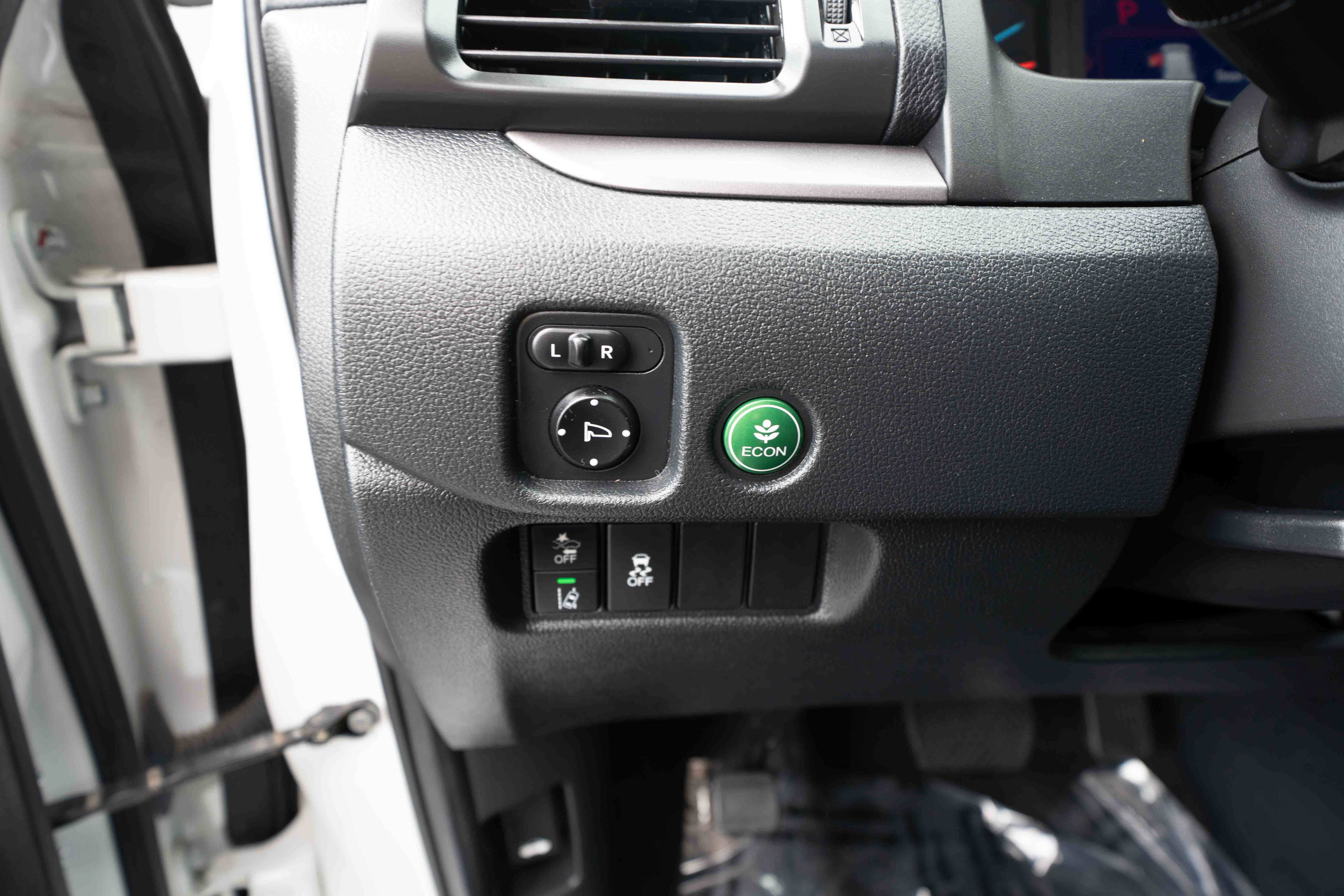 Used 2022 Honda Pilot Sport image 11
