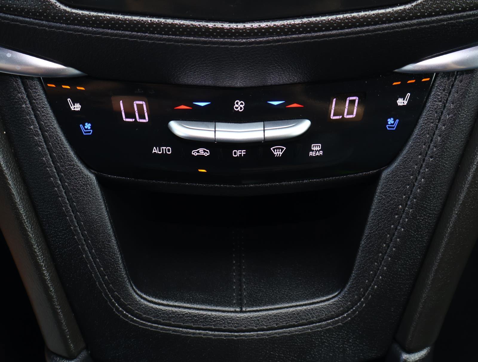 Used 2024 Cadillac XT5 Premium Luxury image 30