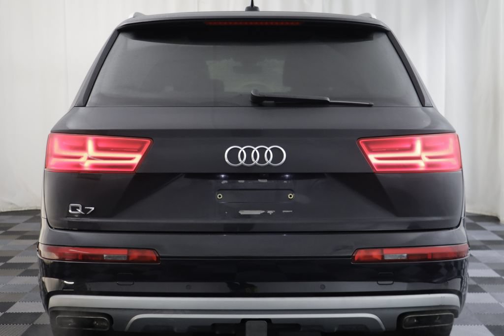 Used 2019 Audi Q7 3.0T Prestige w/ Prestige Package AWD/4WD image 17