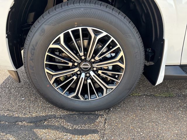 New 2026 Nissan Armada SL w/ Captain's Chari Seat Package image 8