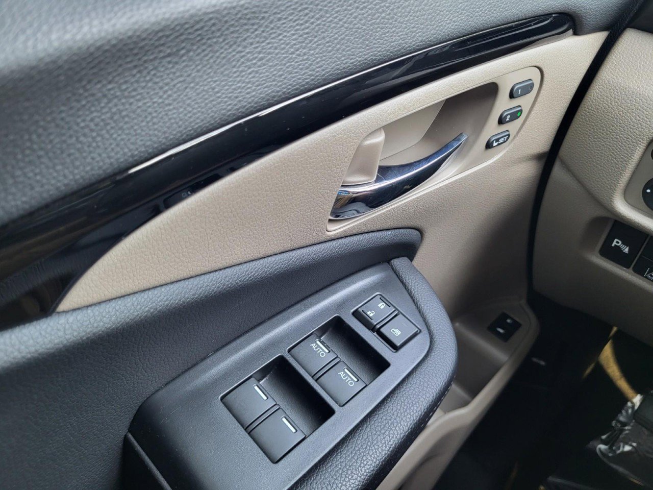 Used 2022 Honda Pilot Touring image 26