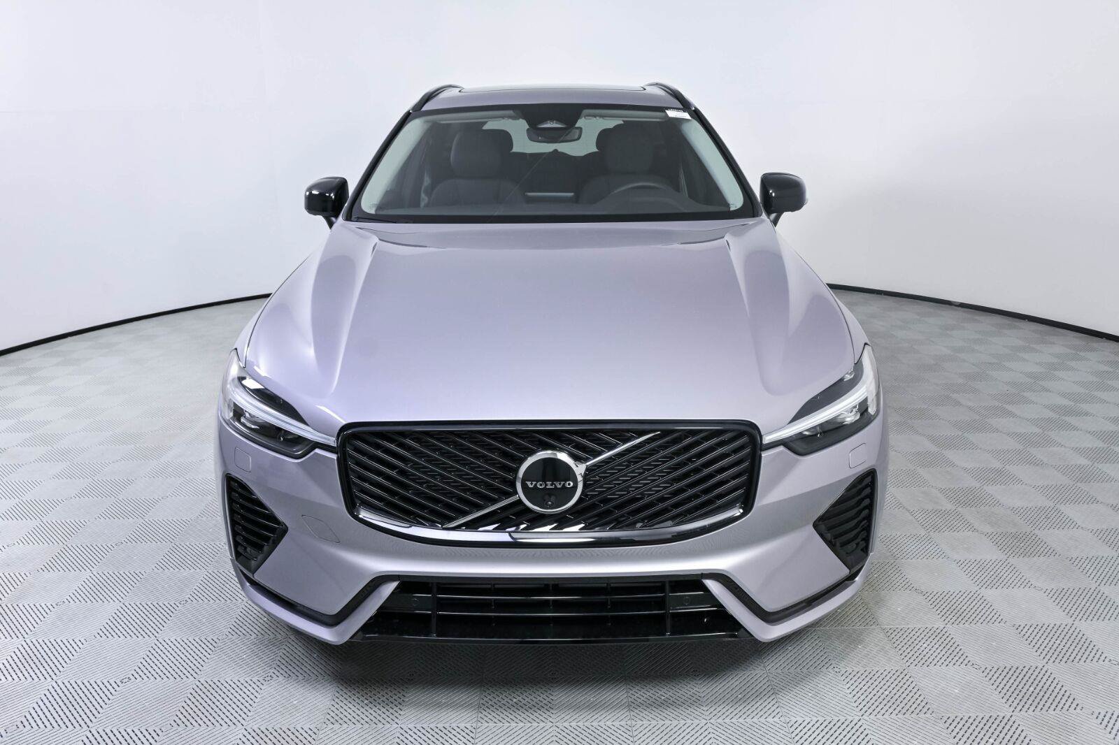 New 2026 Volvo XC60 T8 Plus w/ Climate Package AWD/4WD image 34