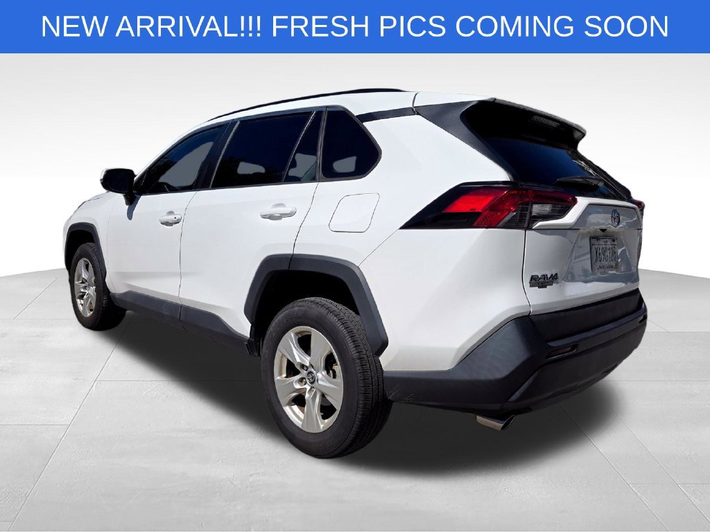 Used 2020 Toyota RAV4 XLE FWD image 5