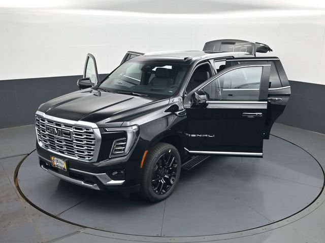 New 2026 GMC Yukon Denali w/ Denali Reserve Package AWD/4WD image 31