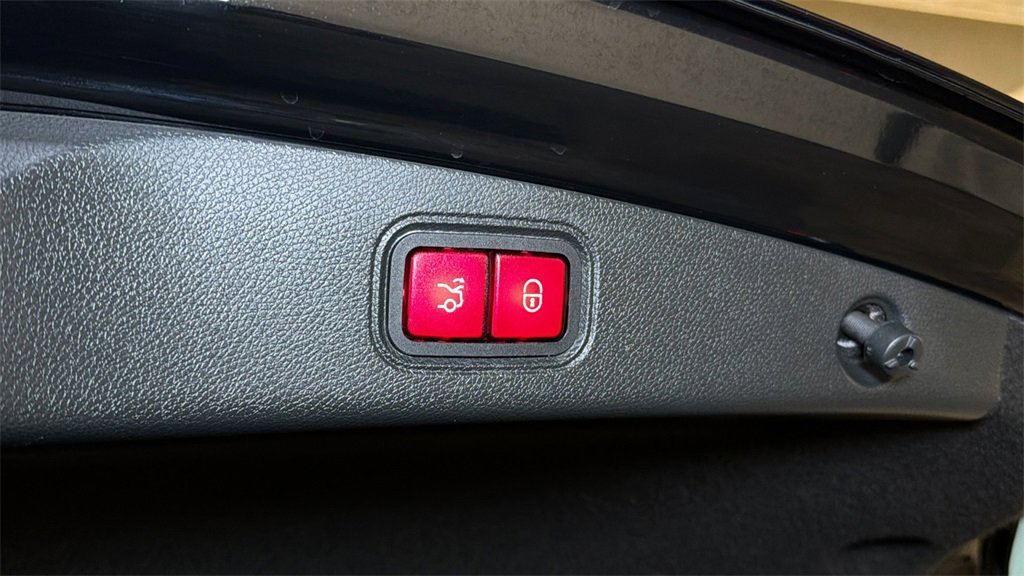 Used 2019 Mercedes-Benz E 450 4MATIC Coupe image 16