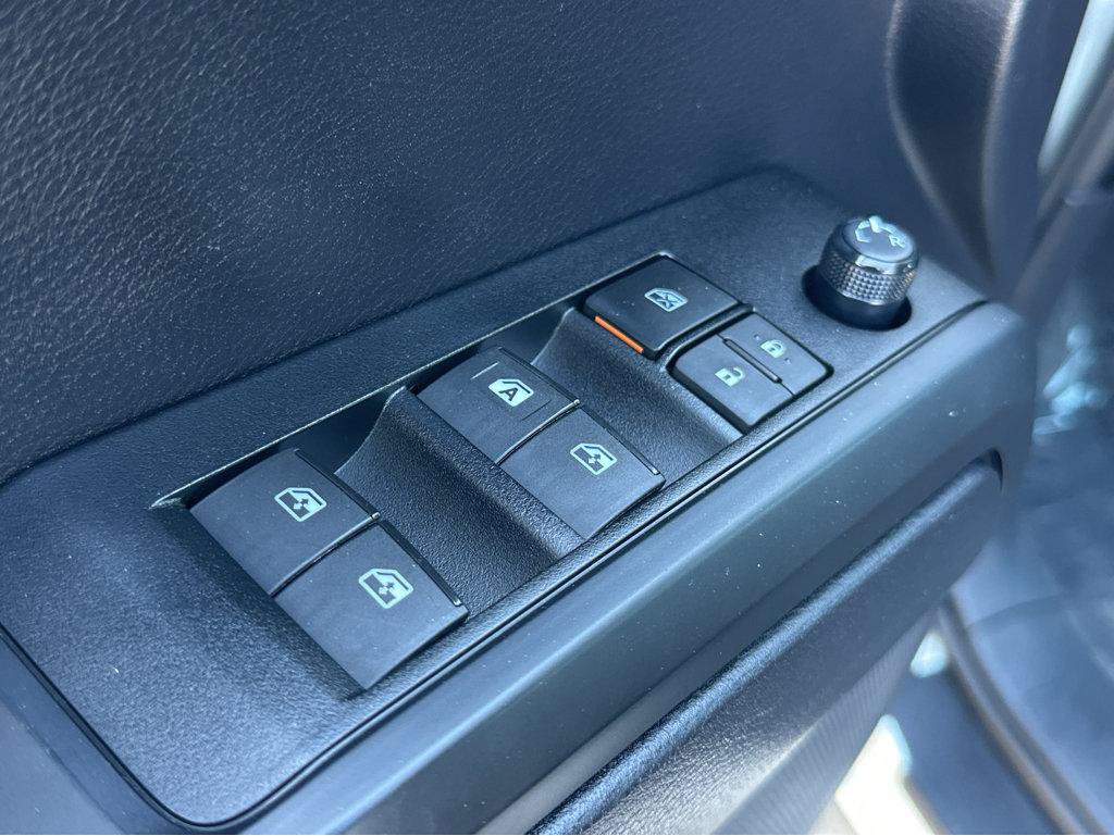 Used 2020 Toyota Tacoma SR AWD/4WD image 31
