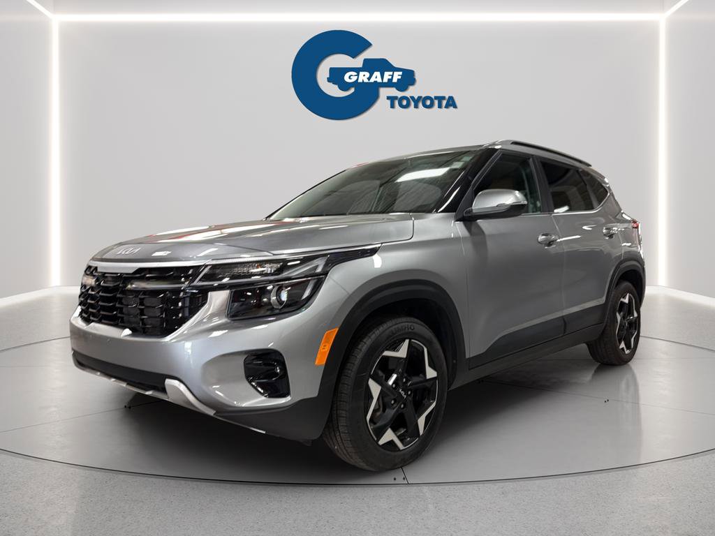 Used 2024 Kia Seltos EX AWD/4WD image 2